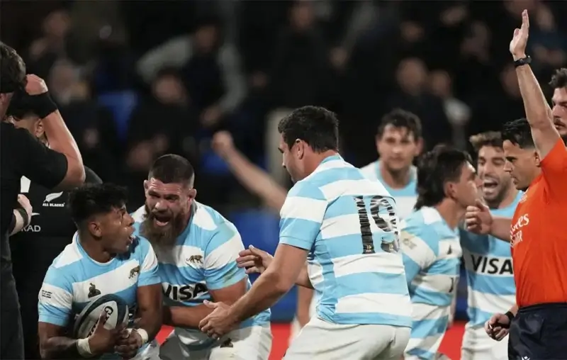 Аргентина одержала историческую победу над All Blacks, которая полностью обострила интригу в Rugby Championship
