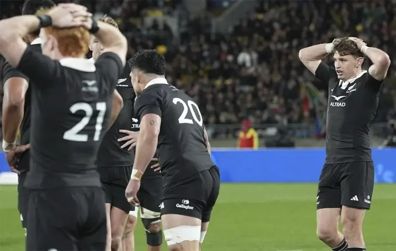 All Blacks унижены Springboks в рекордном поражении в Веллингтоне