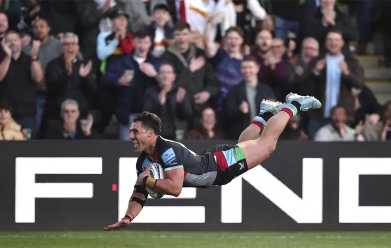 Родриго Исгро занёс шесть попыток в 13 матчах своего дебютного сезона за Harlequins, включая две в первом матче против Bath. Фото: David Rogers/Getty Images