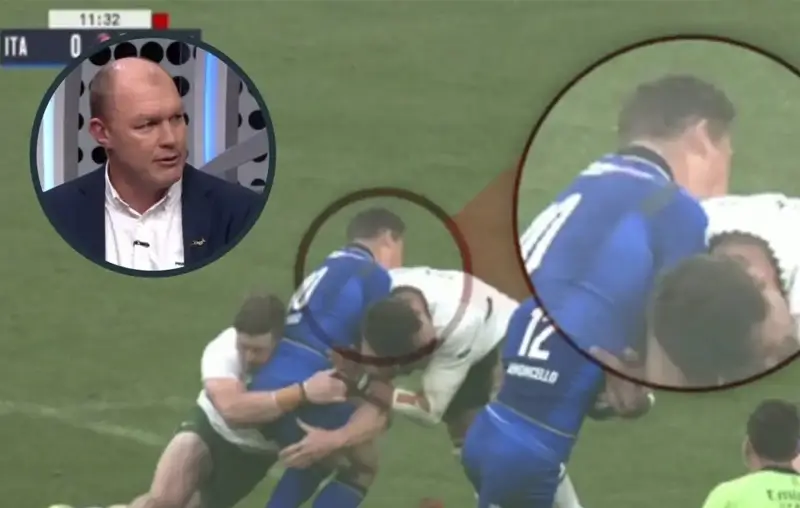 Южноафриканский игрок второй линии Франко Мостерт проводит захват Паоло Гарбизи, а на вставке — Шалк Бюргер.