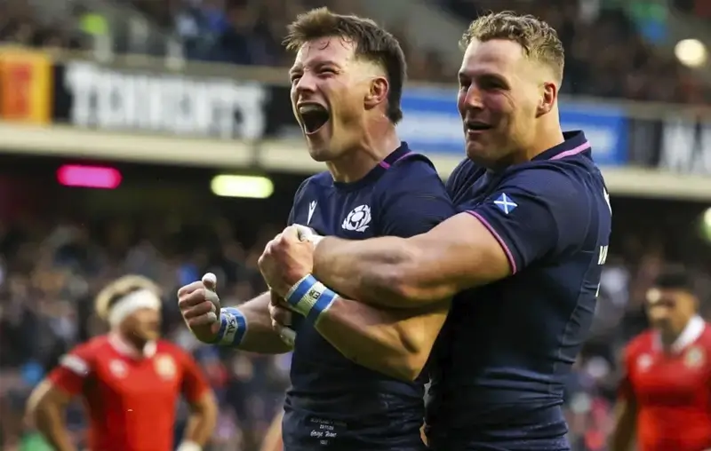 Джордж Хорн дважды приземлил попытку, а Дюхан ван дер Мерве занёс свою 35-ю попытку за Шотландию.