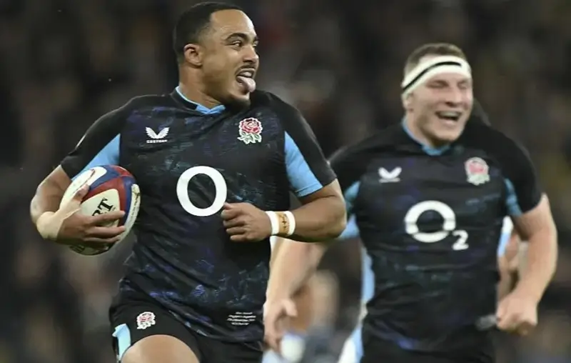 Первый и единственный другой выход Оджомо за сборную состоялся в матче против Соединённых Штатов летом.