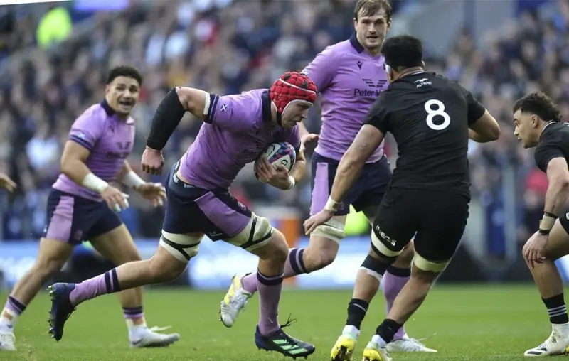 Для Гилкриста, сыгравшего 82 матча и которому сейчас 35 лет, субботний матч может стать последним шансом добыть победу над Новой Зеландией. Фото: Дэвид Роджерс / Getty Images