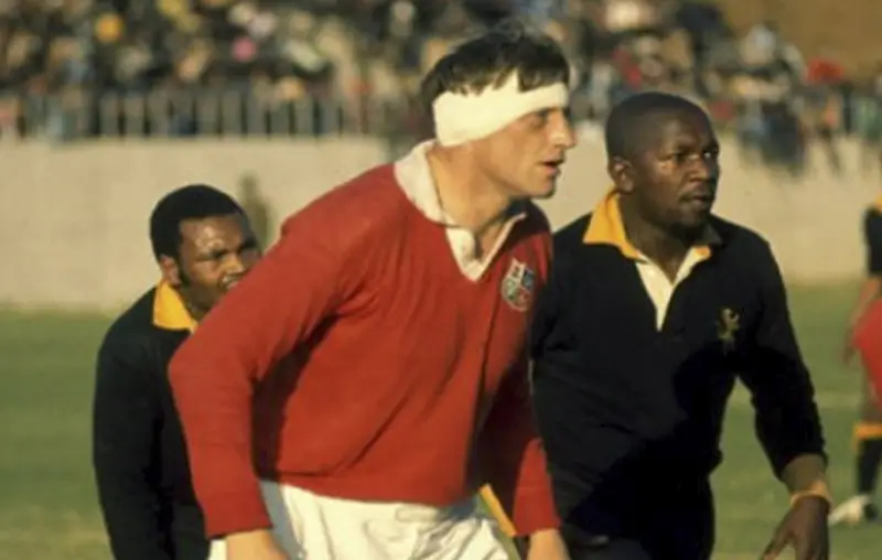 Колосс: Уилли Джон Макбрайд в составе British and Irish Lions во время тура 1974 года в Южную Африку. Команда вернулась домой непобеждённой.